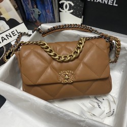CHANEL 19 BAG