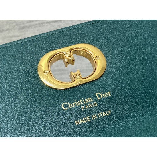 Dior Caro