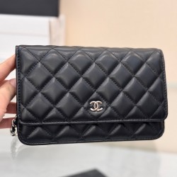 CHANEL WOC