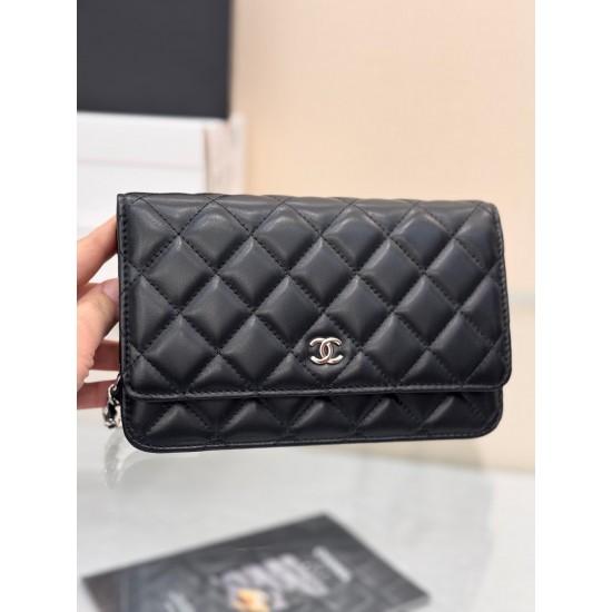 CHANEL WOC