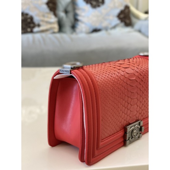 CHANEL BOY BAG