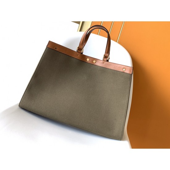 FENDI Tote Bags