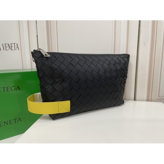 Bottega Veneta More
