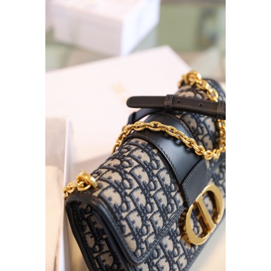 Dior Montaigne
