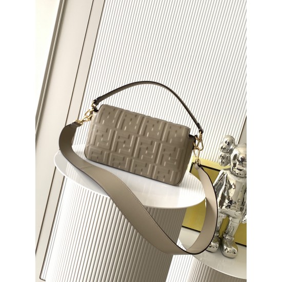 FENDI Baguette