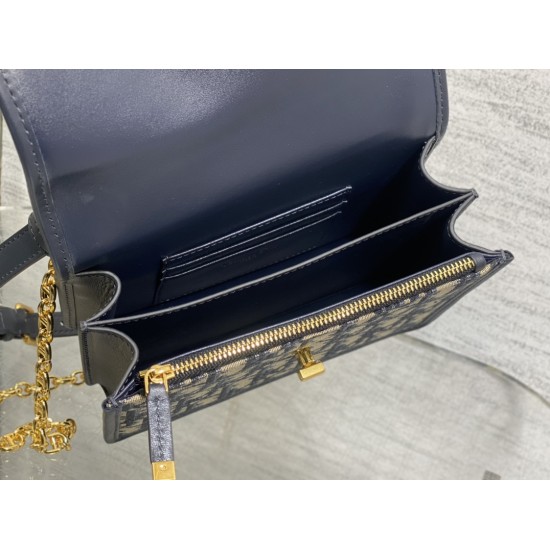 Dior Caro