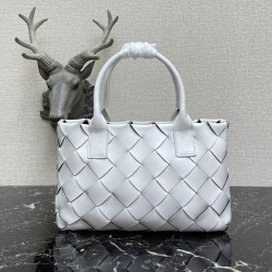 Bottega Veneta Tote