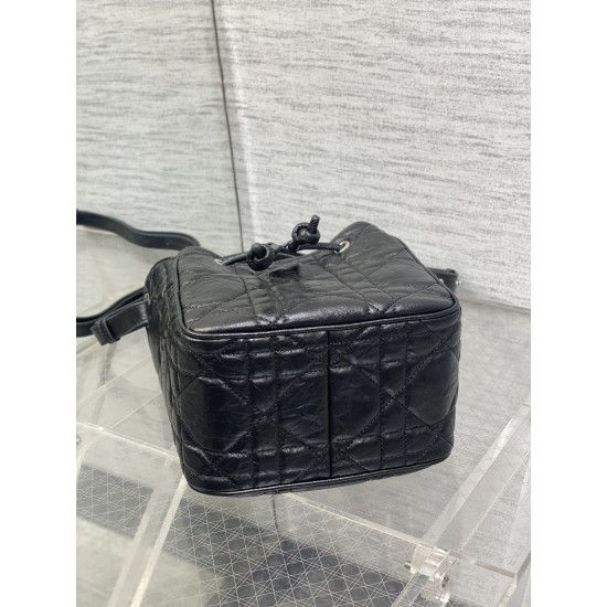 Dior Caro