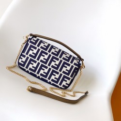 FENDI Baguette