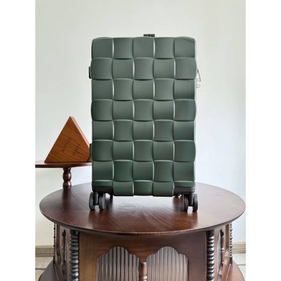 Bottega Veneta More