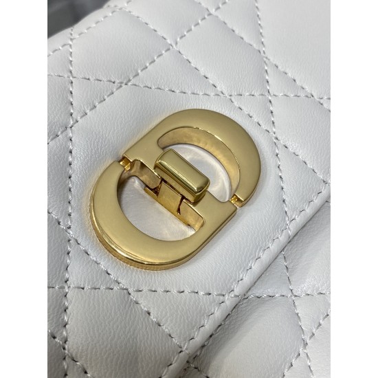 Dior Caro