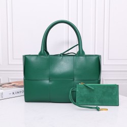 Bottega Veneta Tote