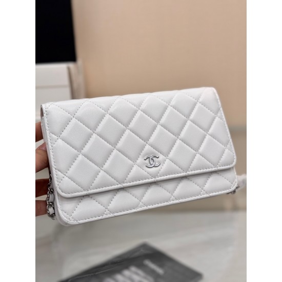 CHANEL WOC