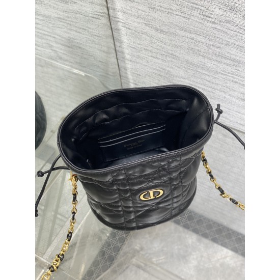 Dior Caro