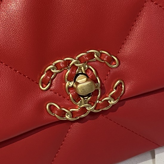CHANEL 19 BAG