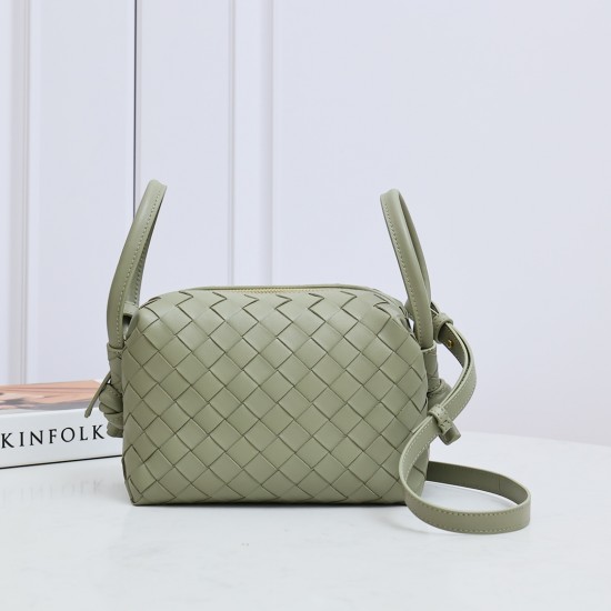 Bottega Veneta Loop