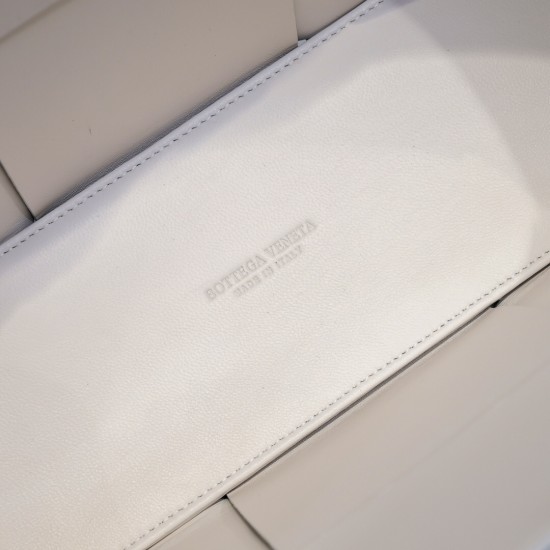 Bottega Veneta Tote