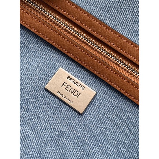 FENDI Baguette