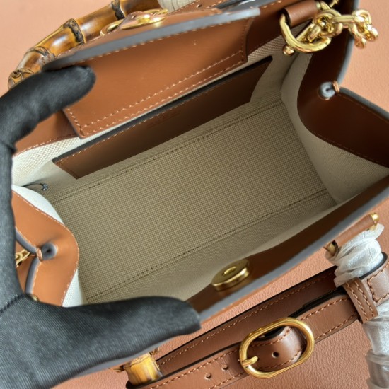 Gucci Diana