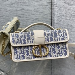 Dior Montaigne
