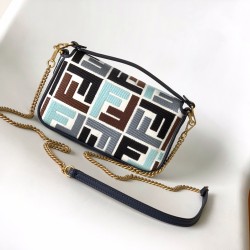 FENDI Baguette