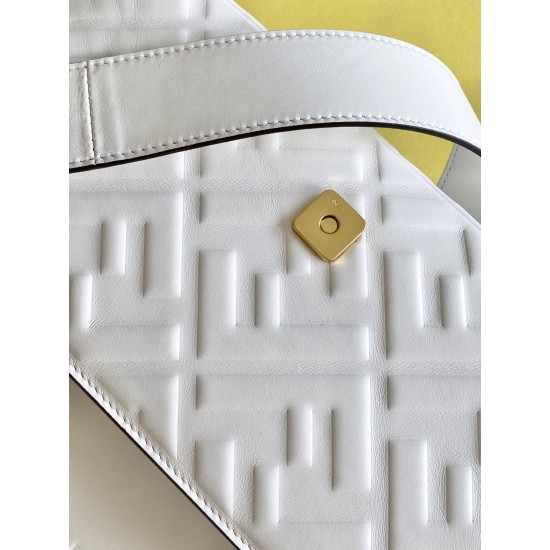 FENDI Baguette