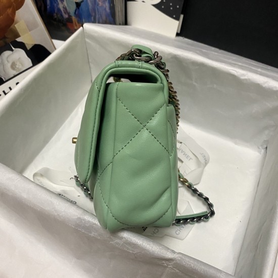 CHANEL 19 BAG