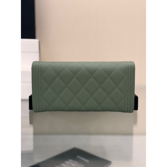 CHANEL BOY BAG