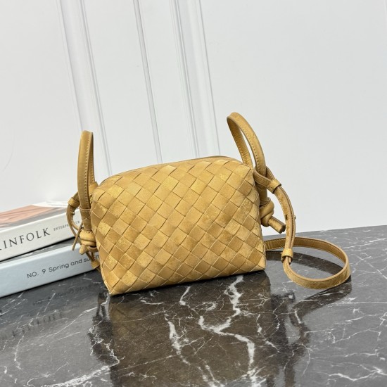 Bottega Veneta Loop