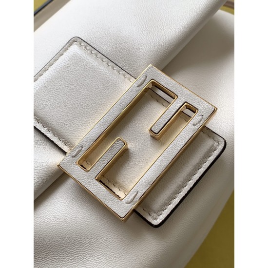 FENDI Baguette