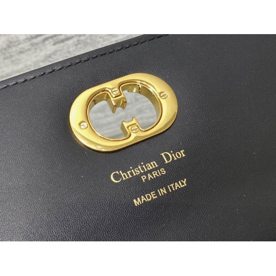 Dior Caro