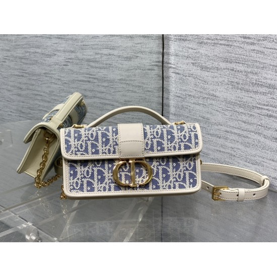 Dior Montaigne