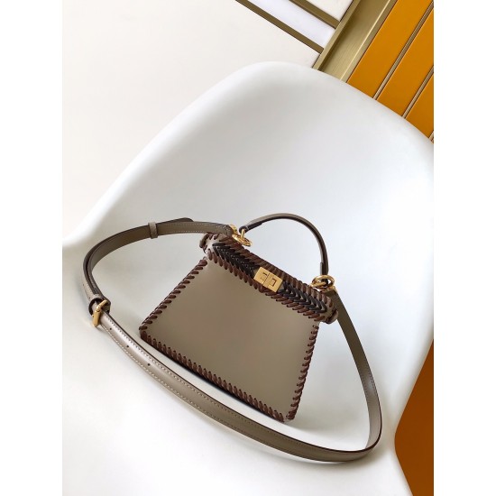 FENDI Peekaboo
