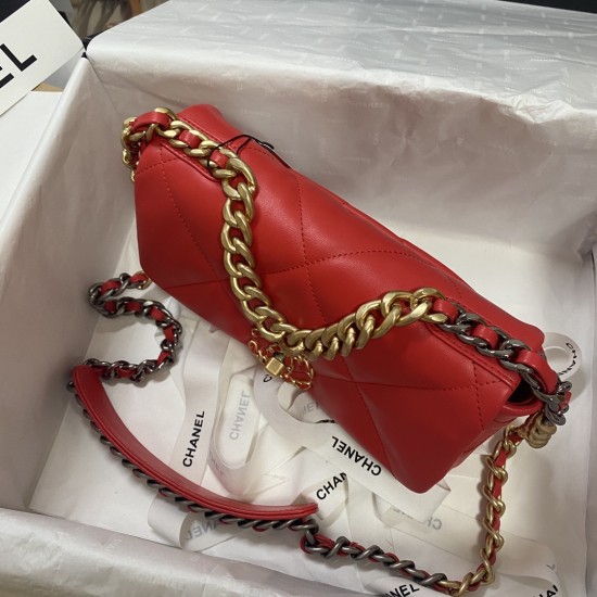 CHANEL 19 BAG