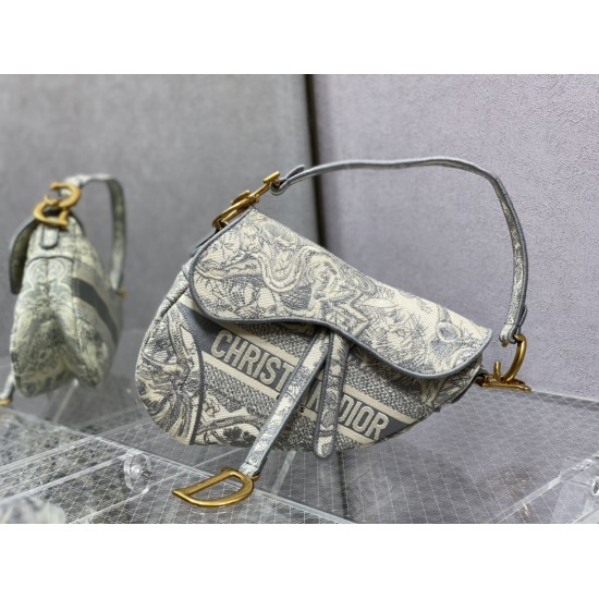 Dior Saddle