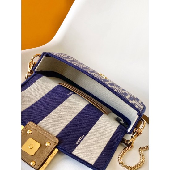 FENDI Baguette