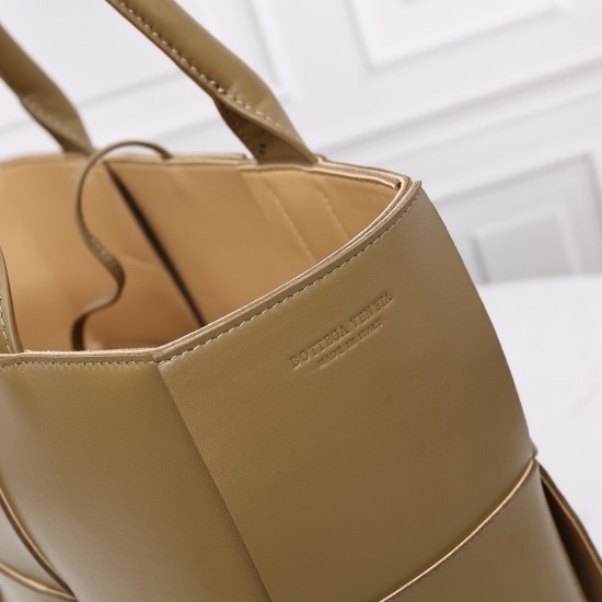 Bottega Veneta Tote
