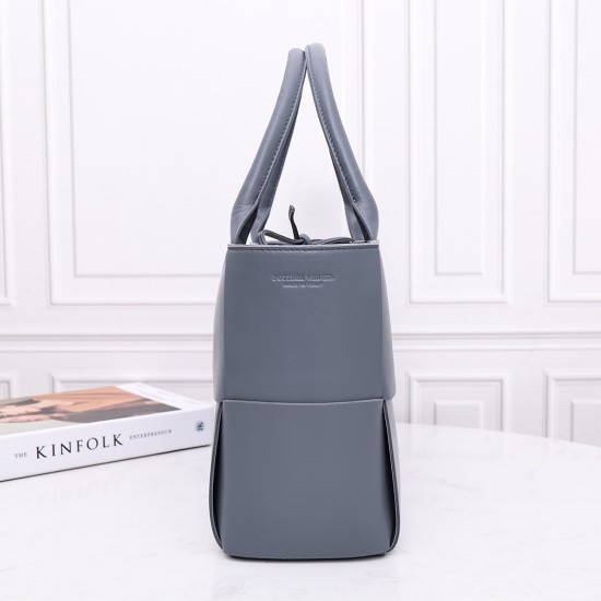 Bottega Veneta Tote