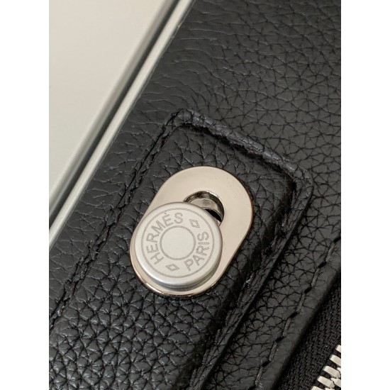 HERMÈS Suitcase