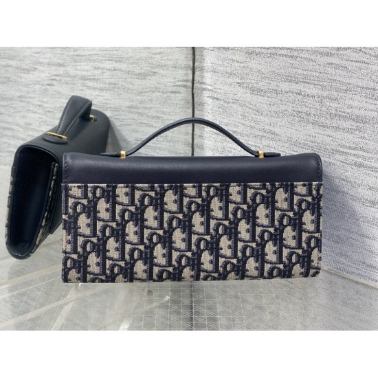 Dior Caro