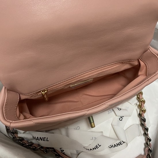 CHANEL 19 BAG