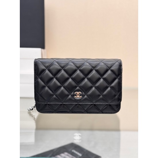CHANEL WOC