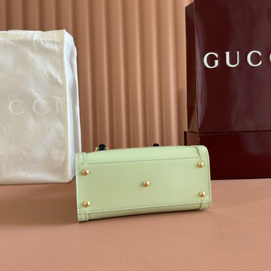 Gucci Diana