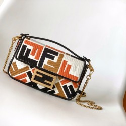 FENDI Baguette