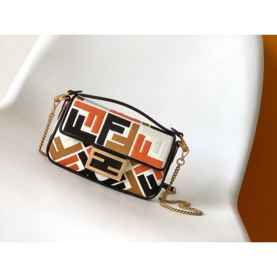 FENDI Baguette