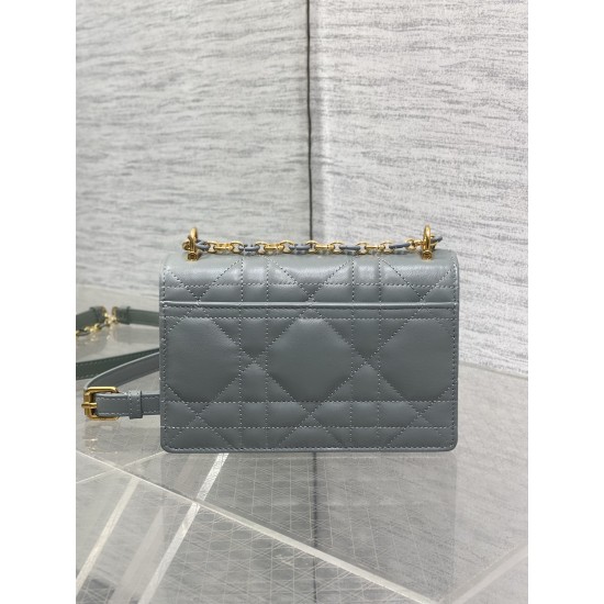 Dior Caro