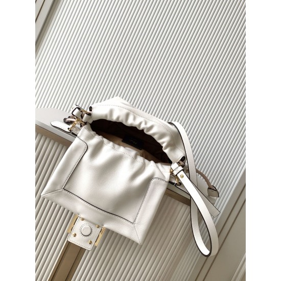 FENDI Baguette