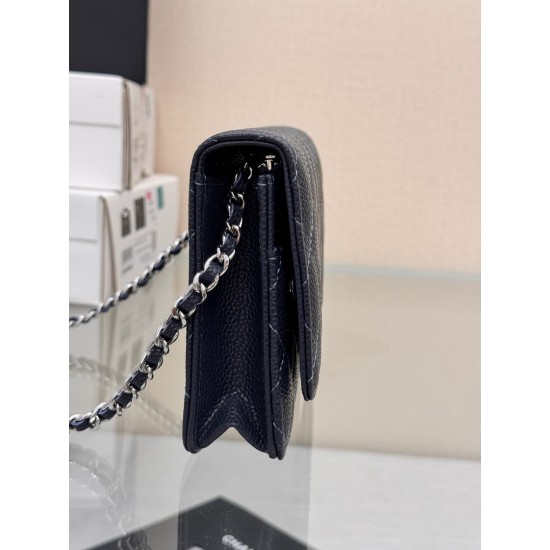 CHANEL WOC