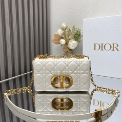 Dior Montaigne
