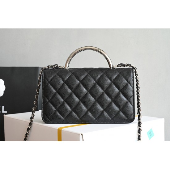 CHANEL WOC